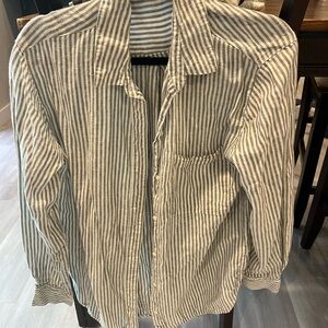 Old Navy Striped Gray Women's Button Down Shirt